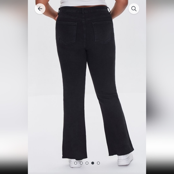 F21+ Plus size washed black frayed flared jeans - Picture 4 of 4